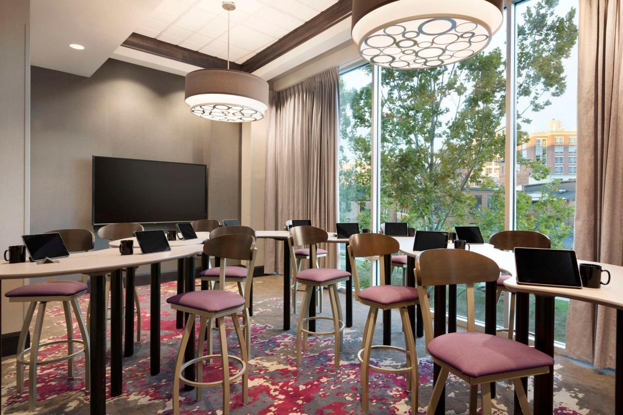 Embassy Suites By Hilton Greenville Downtown Riverplace Kültér fotó